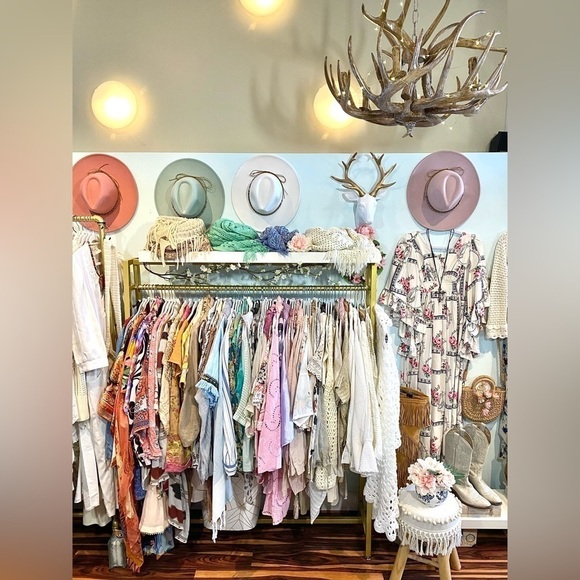 FREE GIFT with 85$ Purchase during my LIVES in my BOHO GYPSY BOUTIQUE ✨ - Picture 11 of 16